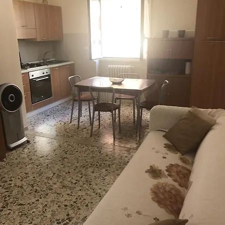 Casa Commenda برينديسي